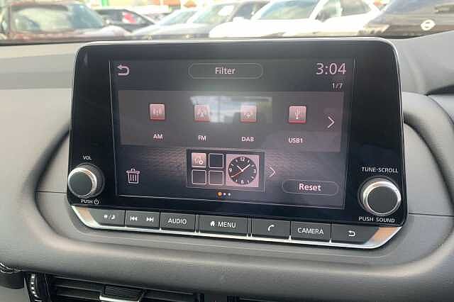 Nissan Qashqai 1.3 DiG-T MH Acenta Premium 5dr