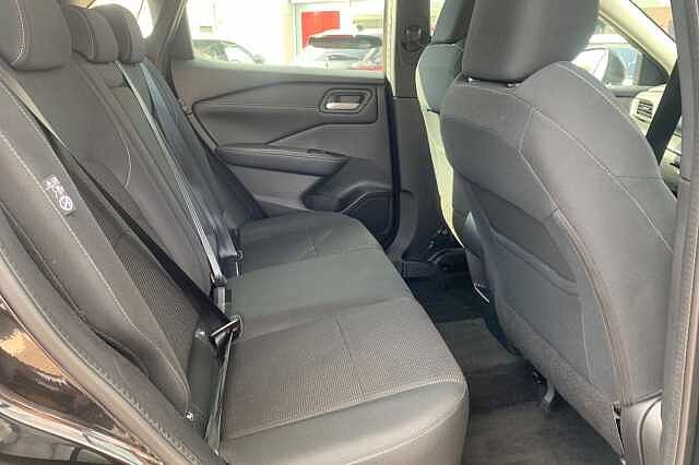 Nissan Qashqai 1.3 DiG-T MH Acenta Premium 5dr