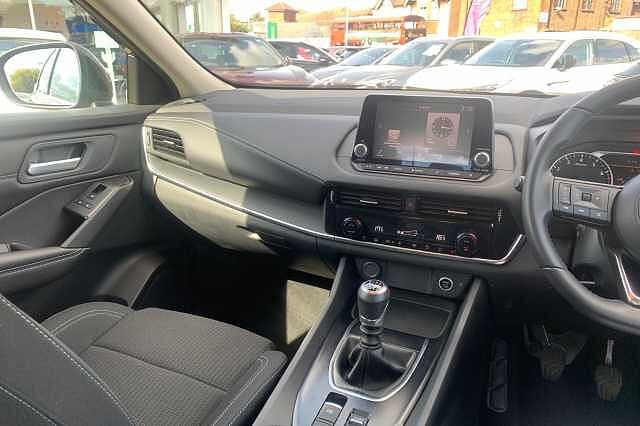 Nissan Qashqai 1.3 DiG-T MH Acenta Premium 5dr