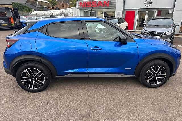 Nissan Juke 1.6 Hybrid N-Connecta 5dr Auto