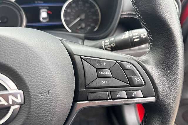 Nissan Juke 1.6 Hybrid N-Connecta 5dr Auto