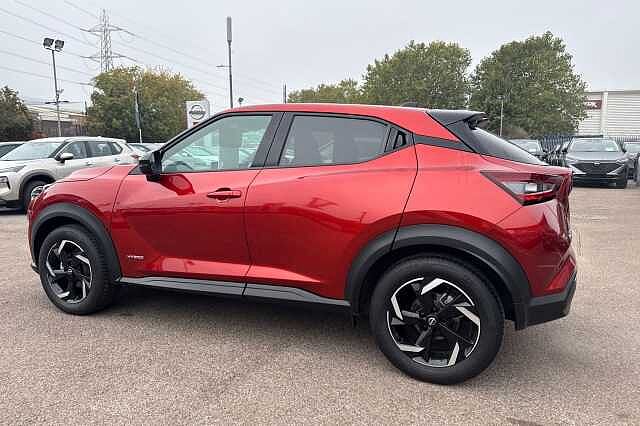 Nissan Juke 1.6 Hybrid N-Connecta 5dr Auto