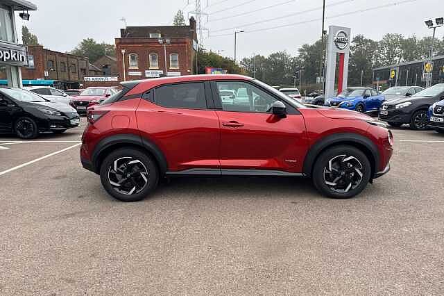 Nissan Juke 1.6 Hybrid N-Connecta 5dr Auto