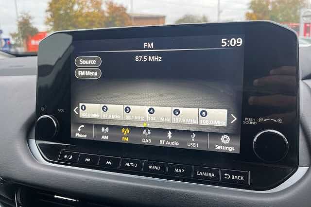 Nissan Qashqai 1.3 DiG-T MH N-Connecta 5dr