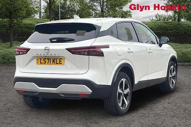 Nissan Qashqai 1.3 DiG-T MH N-Connecta 5dr