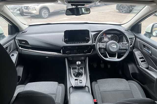 Nissan Qashqai 1.3 DiG-T MH N-Connecta 5dr