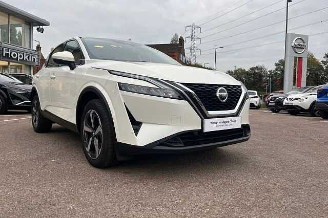 Nissan Qashqai 1.3 DiG-T MH N-Connecta 5dr