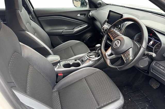 Nissan Juke 1.6 Hybrid N-Connecta 5dr Auto