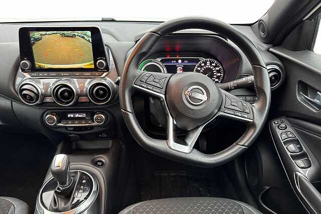 Nissan Juke 1.6 Hybrid N-Connecta 5dr Auto