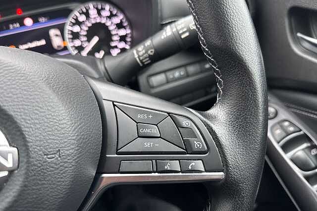 Nissan Juke 1.6 Hybrid N-Connecta 5dr Auto