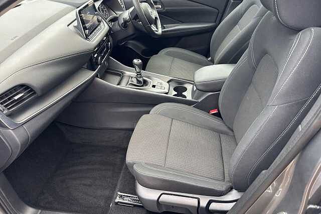 Nissan Qashqai 1.3 DiG-T MH Acenta Premium 5dr