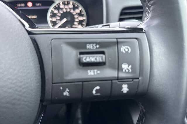 Nissan Qashqai 1.3 DiG-T MH Acenta Premium 5dr