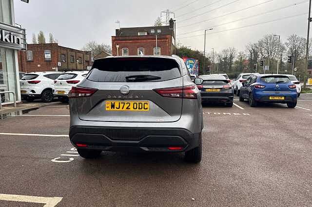 Nissan Qashqai 1.3 DiG-T MH Acenta Premium 5dr