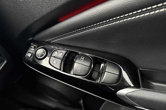 Nissan Juke 1.0 DiG-T Tekna 5dr