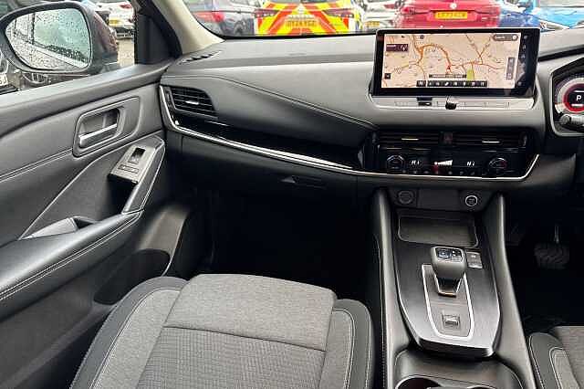 Nissan Qashqai 1.3 DiG-T MH 158 N-Connecta 5dr Xtronic