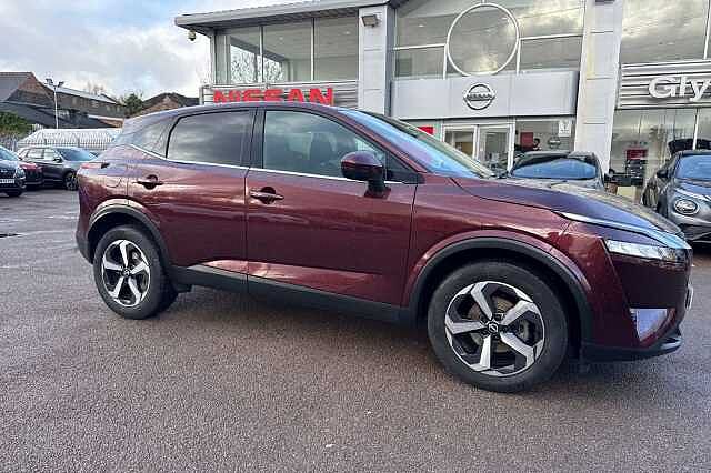 Nissan Qashqai 1.3 DiG-T MH 158 N-Connecta 5dr Xtronic