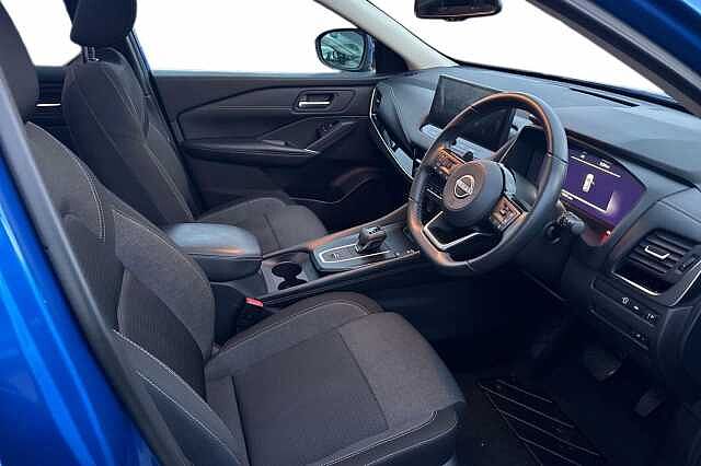 Nissan Qashqai 1.3 DiG-T MH 158 N-Connecta [Glass Rf] 5dr Xtronic