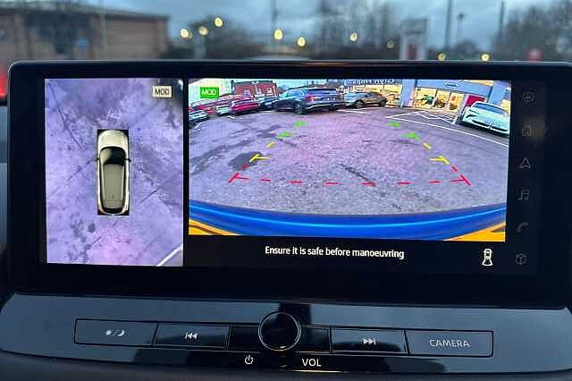 Nissan Qashqai 1.3 DiG-T MH 158 N-Connecta [Glass Rf] 5dr Xtronic