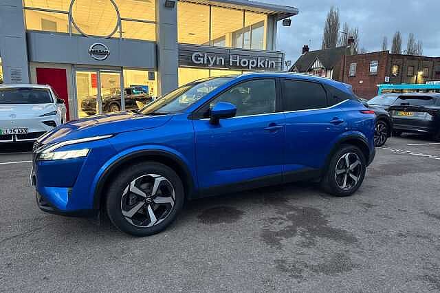 Nissan Qashqai 1.3 DiG-T MH 158 N-Connecta [Glass Rf] 5dr Xtronic
