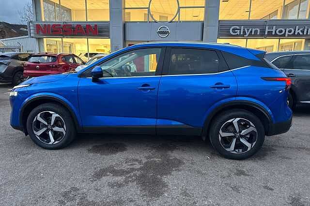 Nissan Qashqai 1.3 DiG-T MH 158 N-Connecta [Glass Rf] 5dr Xtronic