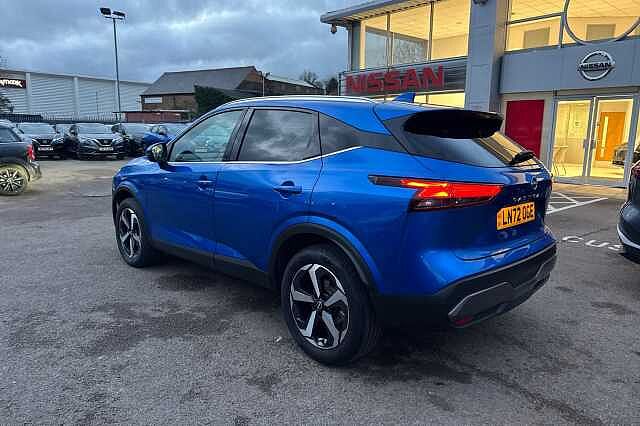 Nissan Qashqai 1.3 DiG-T MH 158 N-Connecta [Glass Rf] 5dr Xtronic