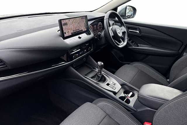 Nissan Qashqai 1.3 DiG-T MH N-Connecta 5dr