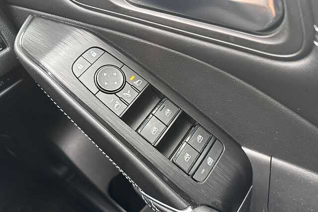 Nissan Qashqai 1.3 DiG-T MH N-Connecta 5dr