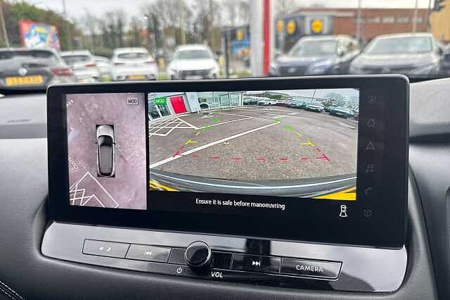 Nissan Qashqai 1.3 DiG-T MH N-Connecta 5dr