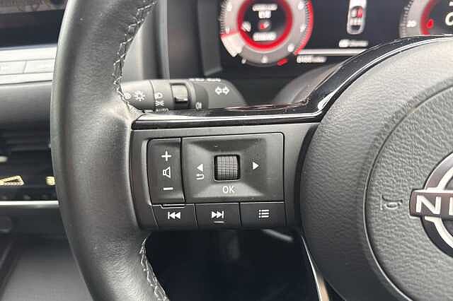 Nissan Qashqai 1.3 DiG-T MH N-Connecta 5dr