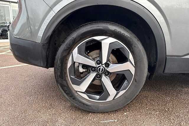 Nissan Qashqai 1.3 DiG-T MH N-Connecta 5dr