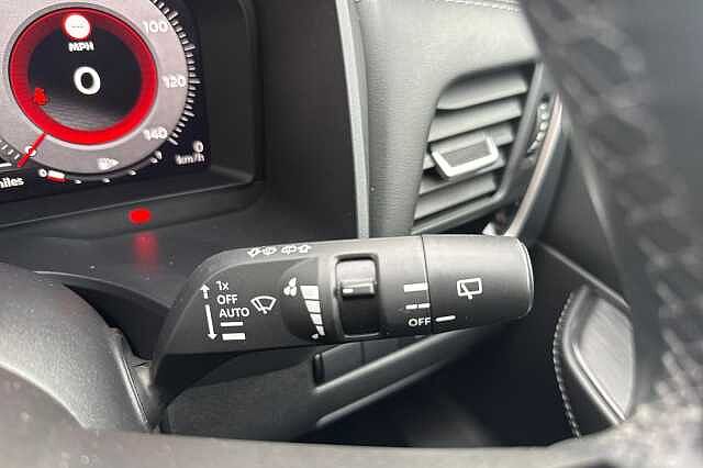 Nissan Qashqai 1.3 DiG-T MH N-Connecta 5dr