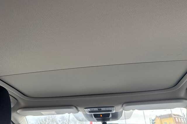 Nissan Qashqai 1.3 DiG-T MH N-Connecta 5dr