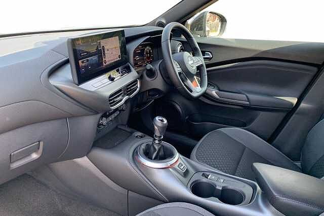 Nissan Juke 1.0 DiG-T N-Connecta 5dr