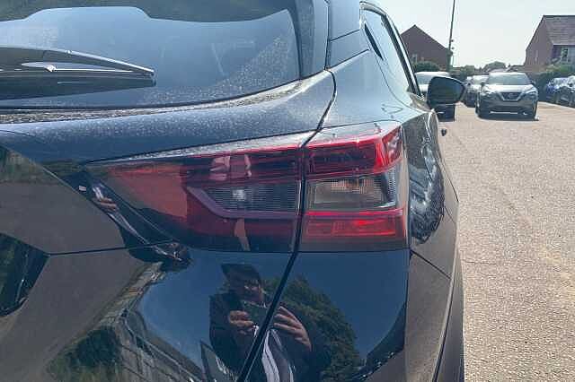 Nissan Juke 1.0 DiG-T N-Connecta 5dr