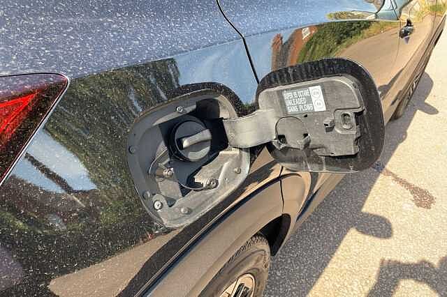 Nissan Juke 1.0 DiG-T N-Connecta 5dr