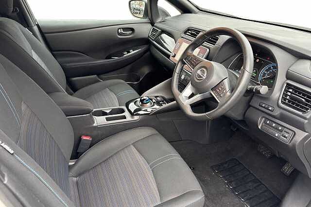 Nissan LEAF 110kW N-Connecta 39kWh 5dr Auto