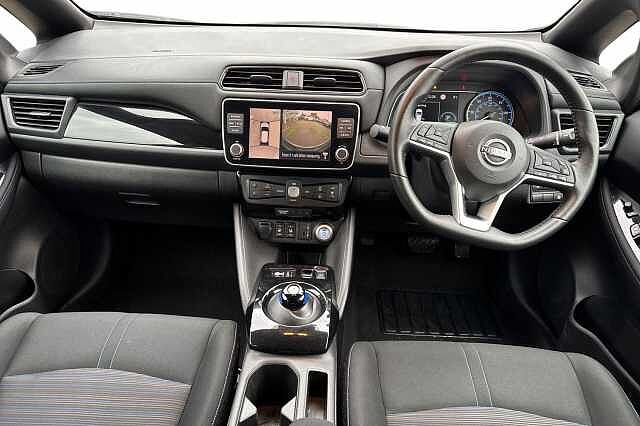 Nissan LEAF 110kW N-Connecta 39kWh 5dr Auto