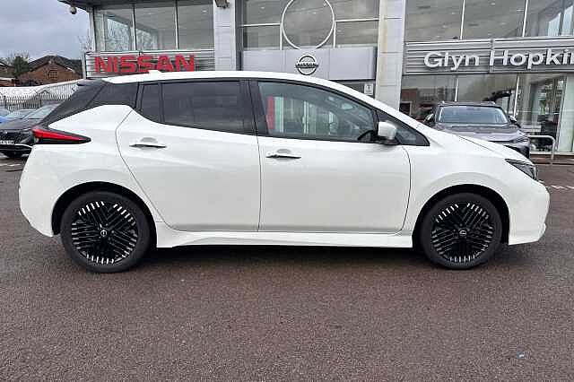 Nissan LEAF 110kW N-Connecta 39kWh 5dr Auto