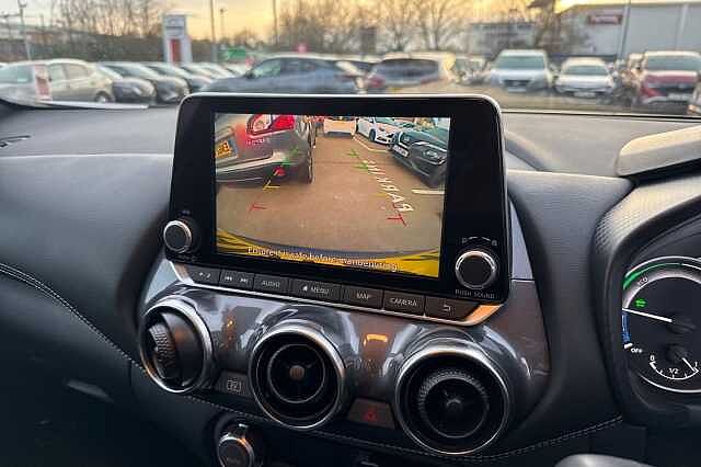 Nissan Juke 1.6 Hybrid N-Connecta 5dr Auto