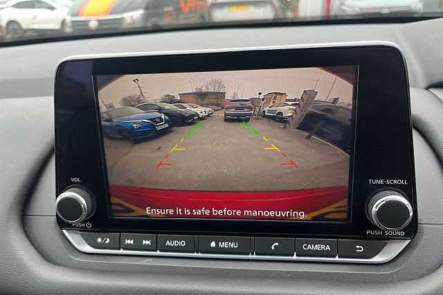 Nissan Qashqai 1.3 DiG-T MH Acenta Premium 5dr