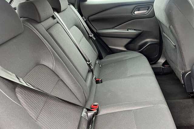 Nissan Qashqai 1.3 DiG-T MH Acenta Premium 5dr