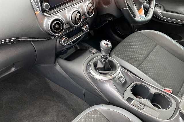 Nissan Juke 1.0 DiG-T 114 N-Connecta 5dr