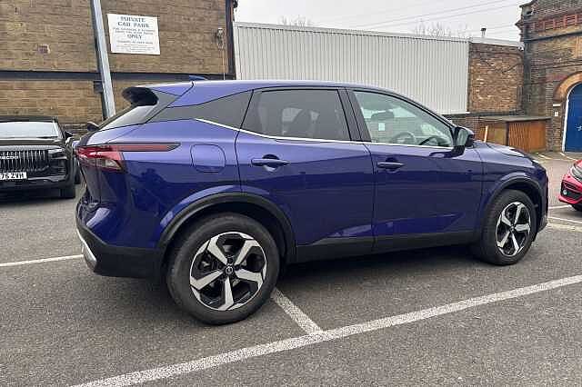 Nissan Qashqai 1.3 DiG-T MH N-Connecta 5dr