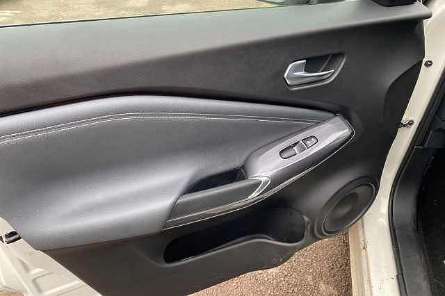 Nissan Juke 1.0 DiG-T 114 Tekna 5dr